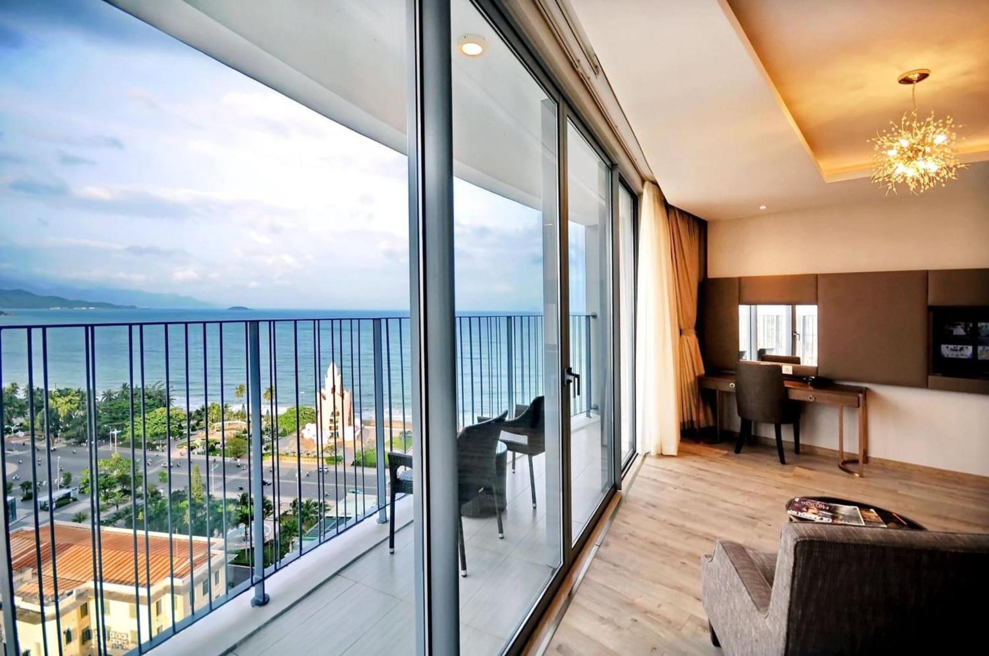 Oceanfront Panorama Residence Nha Trang Exteriör bild